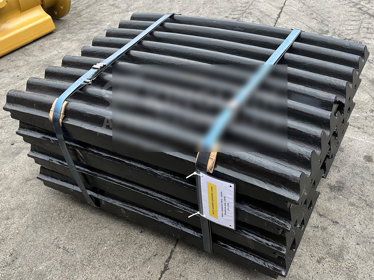 KINGLINK High Manganese Steel Movable Jaw Plates 17003347 for CT2036 Jaw Crusher - Phụ tùng cho Máy móc xây dựng: hình 3 KINGLINK High Manganese Steel Movable Jaw Plates 17003347 for CT2036 Jaw Crusher - Phụ tùng cho Máy móc xây dựng: hình 3