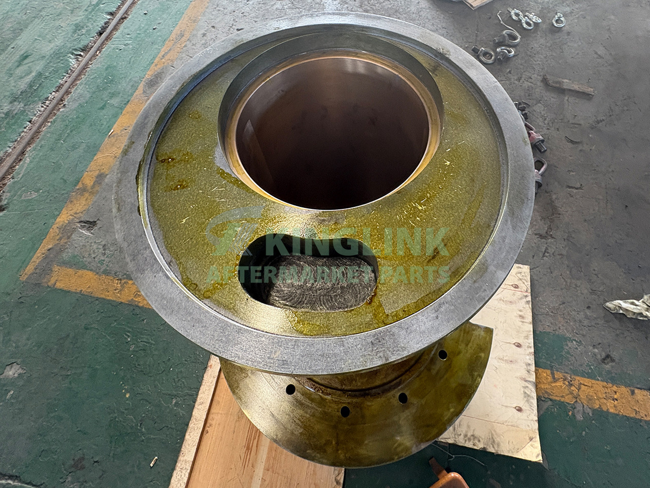 KINGLINK High Quality Accessories Eccentric Set 17001189 for Tc84X Cone Crusher - Phụ tùng cho Máy móc xây dựng: hình 2 KINGLINK High Quality Accessories Eccentric Set 17001189 for Tc84X Cone Crusher - Phụ tùng cho Máy móc xây dựng: hình 2