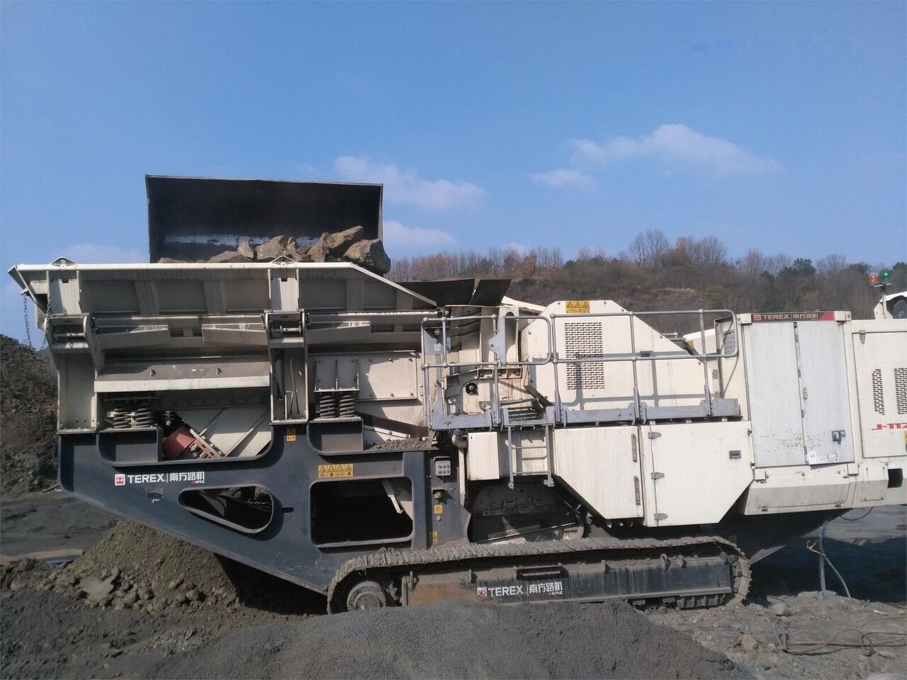 Terex J117SE - Máy nghiền di động: hình 1 Terex J117SE - Máy nghiền di động: hình 1