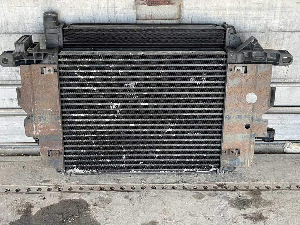 BEHR FOR MERCEDES VARIO - A 668 500 03 00 - Bộ tản nhiệt cho Xe tải: hình 1 BEHR FOR MERCEDES VARIO - A 668 500 03 00 - Bộ tản nhiệt cho Xe tải: hình 1