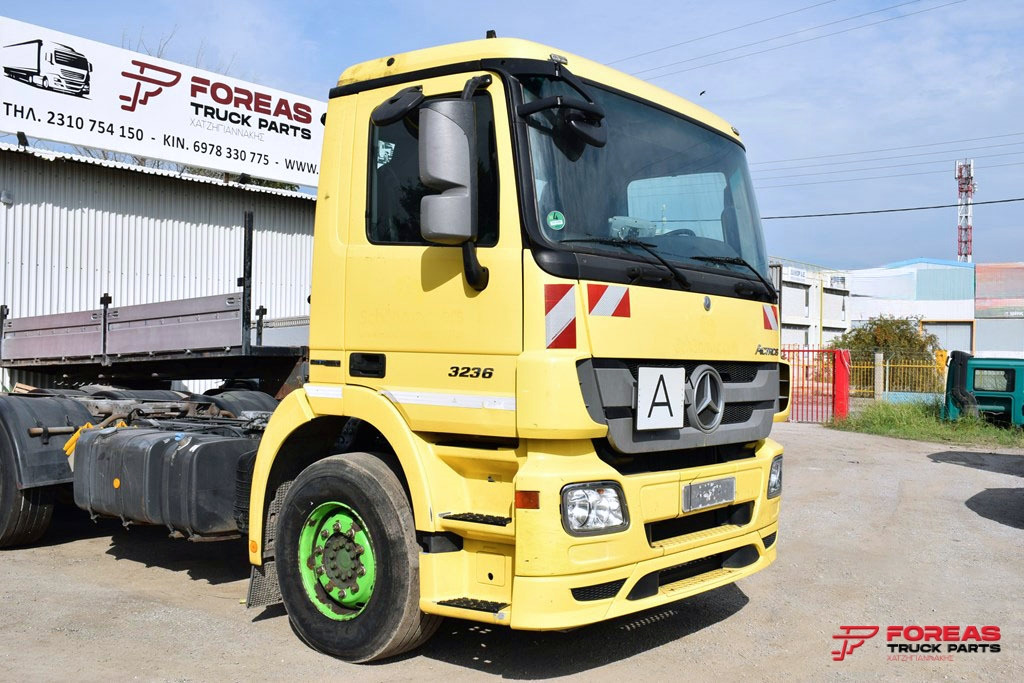 MERCEDES ACTROS MP3 - SMALL - Cabin: hình 1 MERCEDES ACTROS MP3 - SMALL - Cabin: hình 1