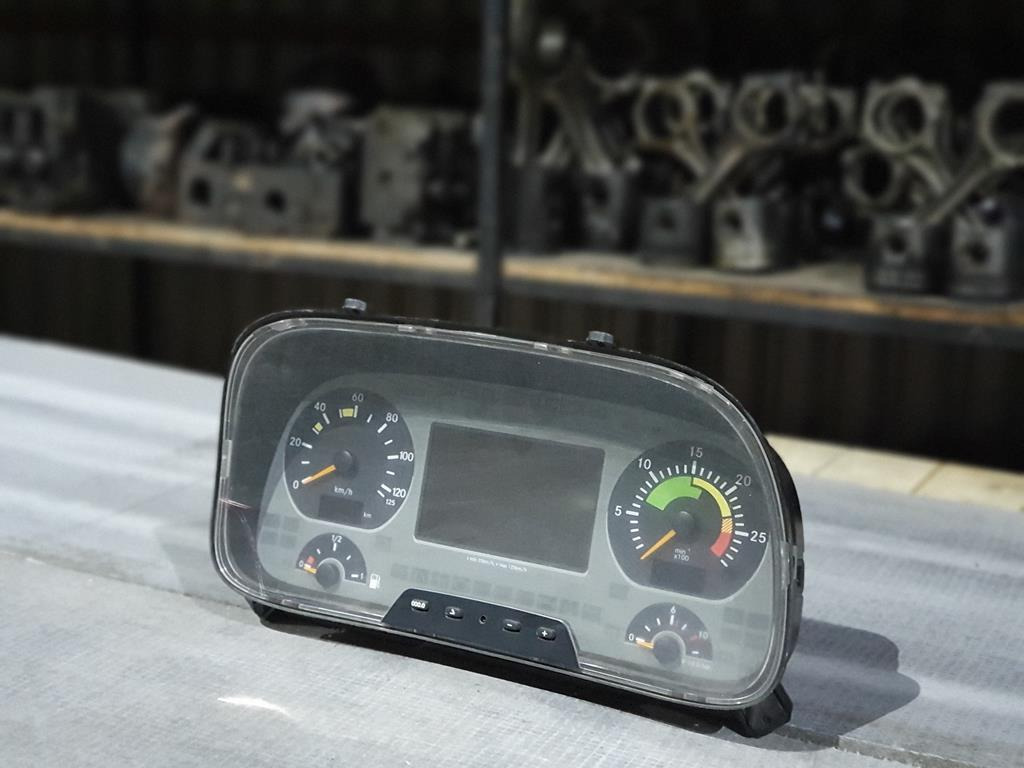 MERCEDES-BENZ ACTROS - EURO IV - Bảng điều khiển cho Xe tải: hình 4 MERCEDES-BENZ ACTROS - EURO IV - Bảng điều khiển cho Xe tải: hình 4