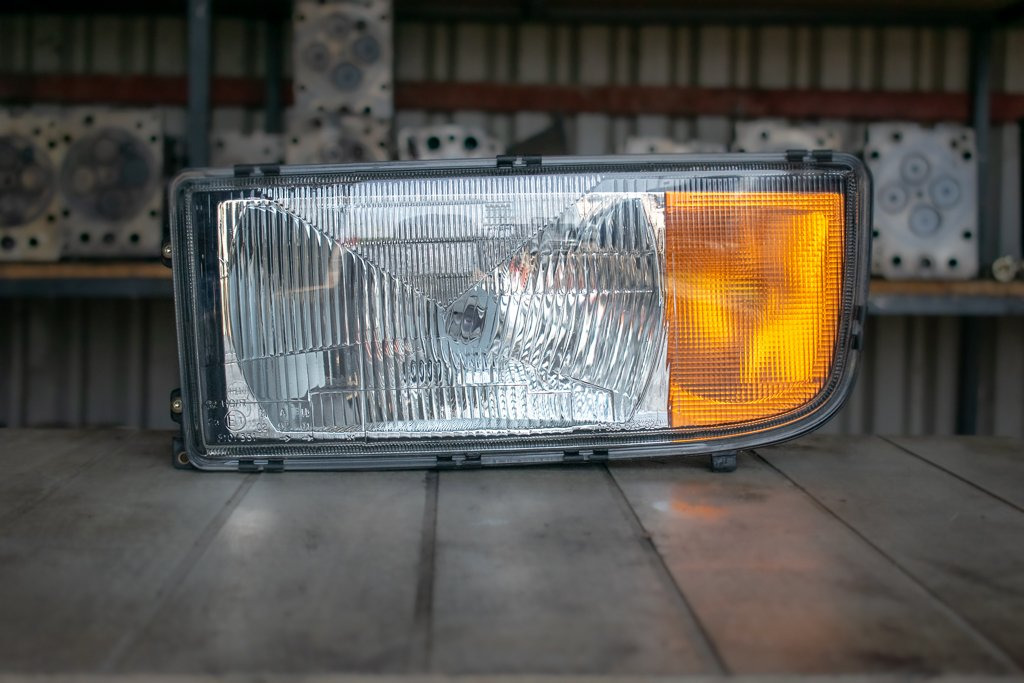 MERCEDES-BENZ ACTROS MP I HEADLIGHT - DRIVER - Đèn trước cho Xe tải: hình 1 MERCEDES-BENZ ACTROS MP I HEADLIGHT - DRIVER - Đèn trước cho Xe tải: hình 1