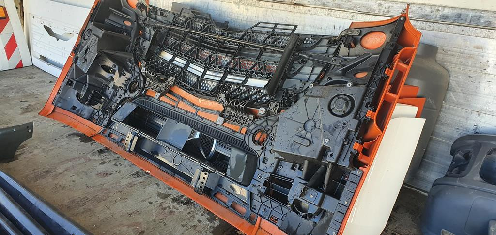 MERCEDES-BENZ ACTROS MP4 - Cản xe cho Xe tải: hình 4 MERCEDES-BENZ ACTROS MP4 - Cản xe cho Xe tải: hình 4