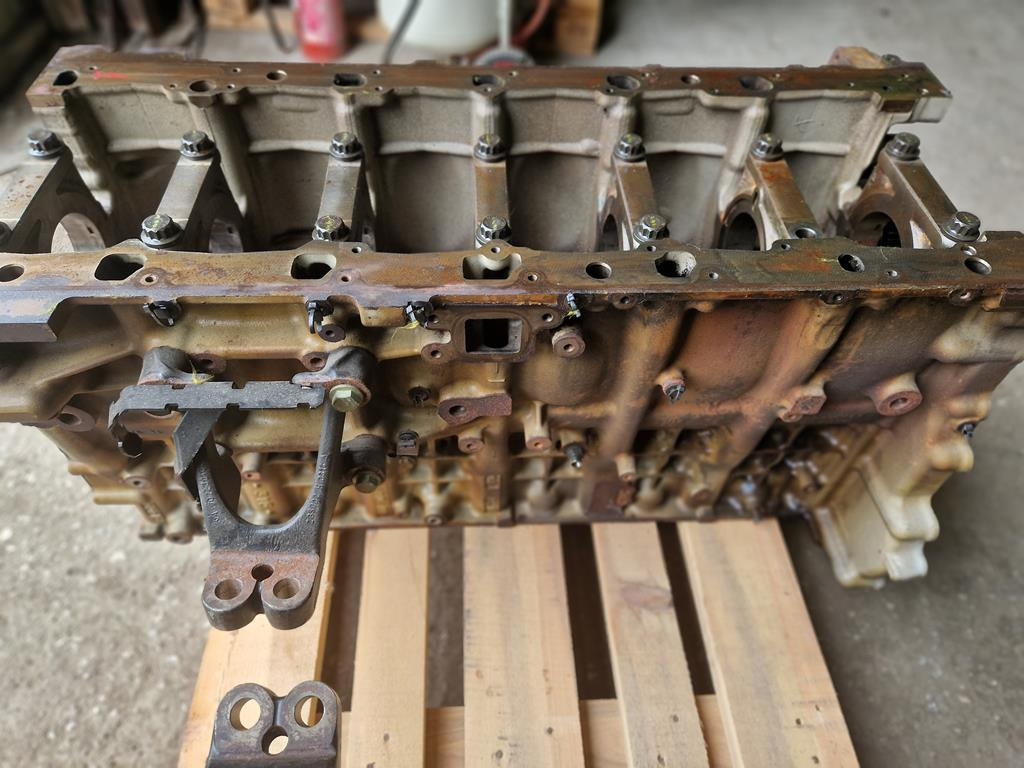 MERCEDES-BENZ ACTROS MP4 OM 470LA.6-1 - Khối xi lanh cho Xe tải: hình 1 MERCEDES-BENZ ACTROS MP4 OM 470LA.6-1 - Khối xi lanh cho Xe tải: hình 1