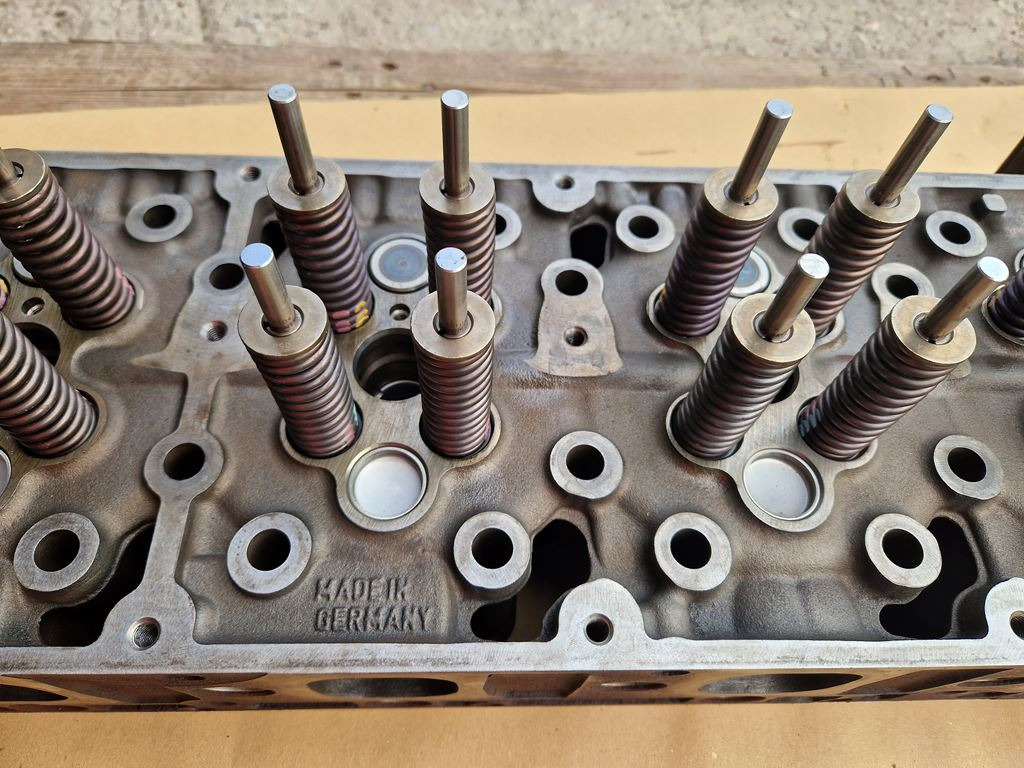 MERCEDES-BENZ ACTROS MP4 OM 471 - Đầu xilanh cho Xe tải: hình 4 MERCEDES-BENZ ACTROS MP4 OM 471 - Đầu xilanh cho Xe tải: hình 4