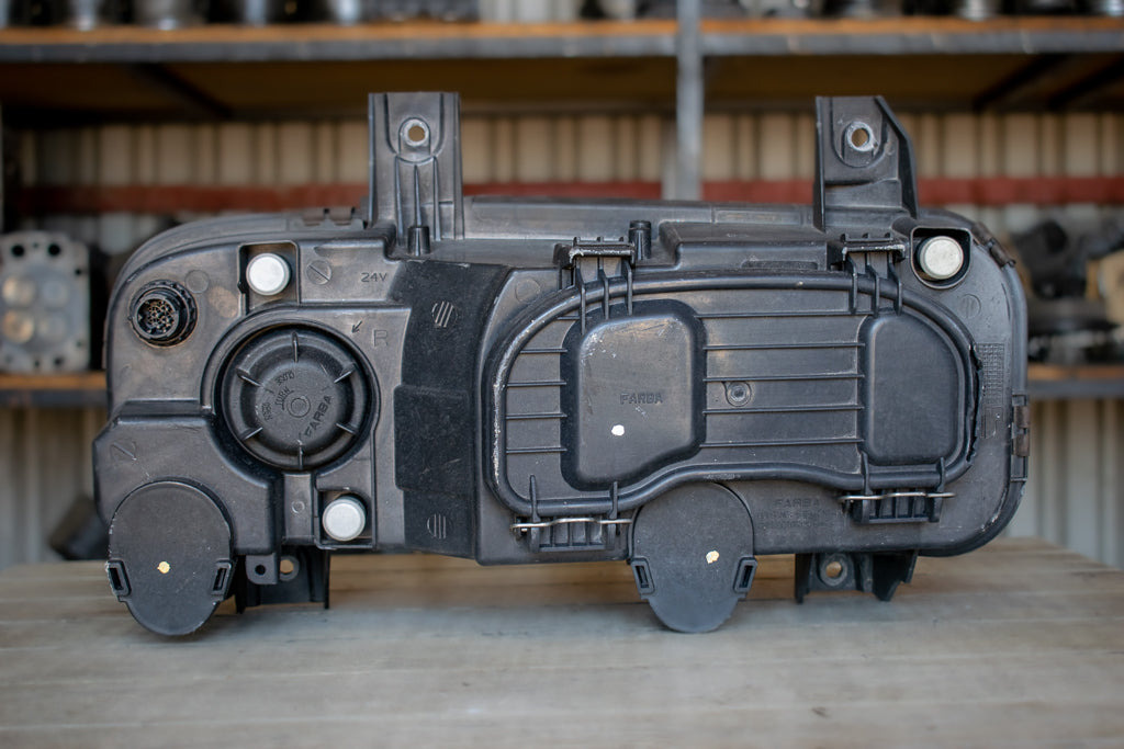 MERCEDES-BENZ ATEGO II HEADLIGHT RIGHT - PASSENGER - Đèn trước cho Xe tải: hình 2 MERCEDES-BENZ ATEGO II HEADLIGHT RIGHT - PASSENGER - Đèn trước cho Xe tải: hình 2