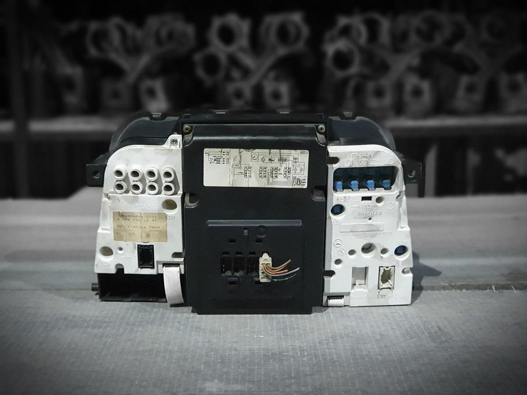 MERCEDES-BENZ SPRINTER 412 - Bảng điều khiển cho Xe tải: hình 4 MERCEDES-BENZ SPRINTER 412 - Bảng điều khiển cho Xe tải: hình 4