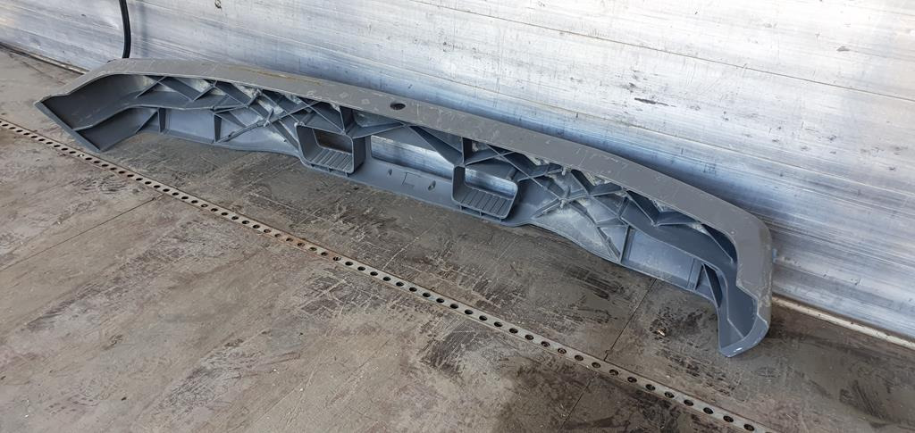 MERCEDES-BENZ VARIO - Cản xe cho Xe tải: hình 5 MERCEDES-BENZ VARIO - Cản xe cho Xe tải: hình 5