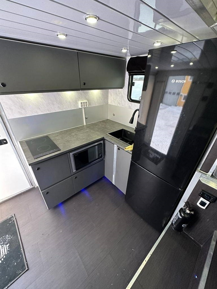 Xe tải chở gia súc Mercedes-Benz Actros: hình 13 Xe tải chở gia súc Mercedes-Benz Actros: hình 13