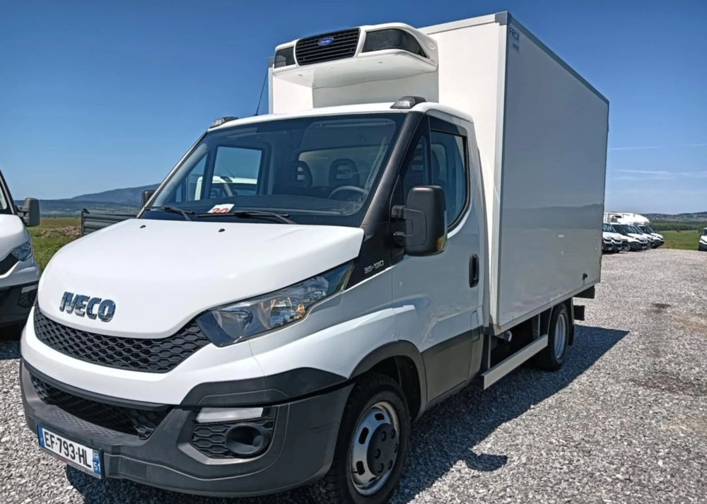 Iveco 35C13, 35C12, 35C14, 35C15 - Xe van đông lạnh: hình 2 Iveco 35C13, 35C12, 35C14, 35C15 - Xe van đông lạnh: hình 2