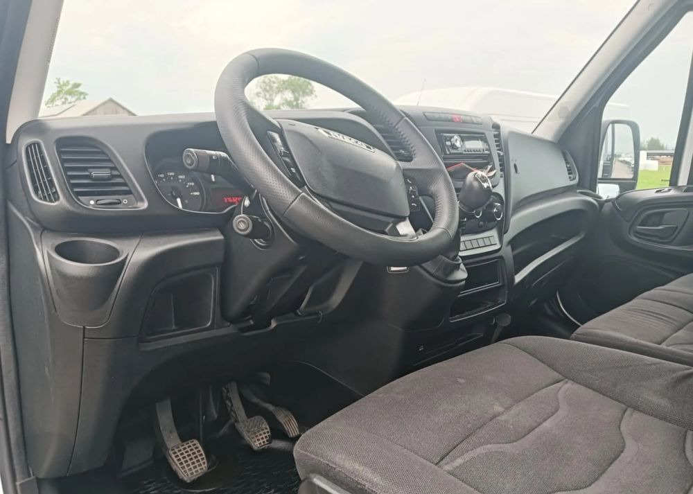 Iveco 35C13, 35C12, 35C14, 35C15 - Xe ben nhỏ: hình 5 Iveco 35C13, 35C12, 35C14, 35C15 - Xe ben nhỏ: hình 5