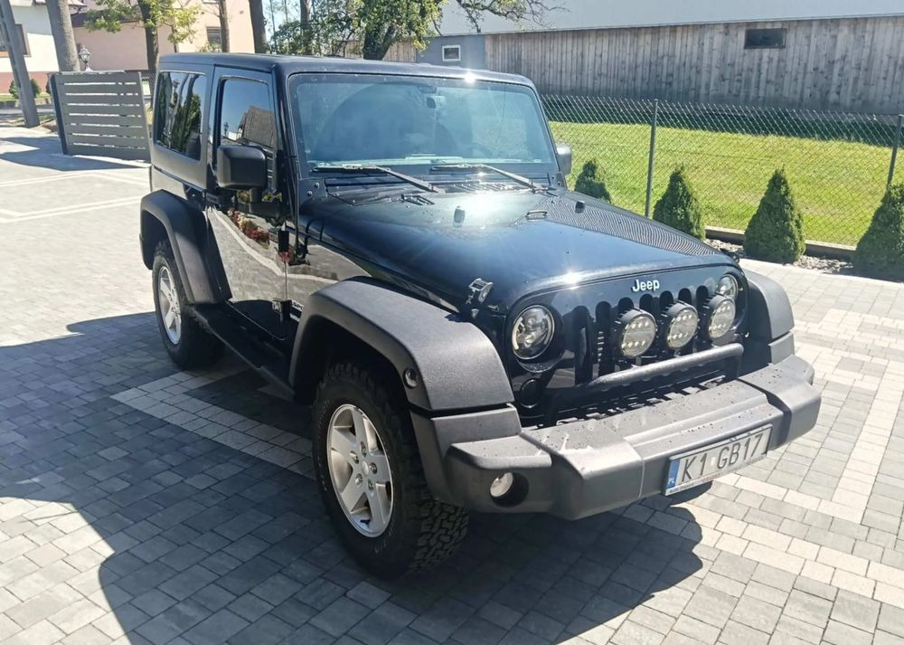 Jeep Wrangler 2.8 CRD Sport - Xe mui trần: hình 1 Jeep Wrangler 2.8 CRD Sport - Xe mui trần: hình 1