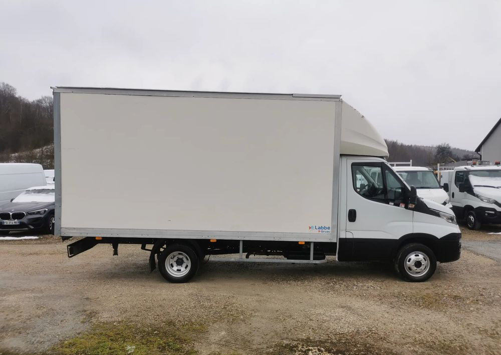 Iveco 3.0-150KM Daily 35C15 Kontener długi rama 35-150 kiper Klimatyzacja długi rozstaw - Xe tải nhỏ thùng kín: hình 4 Iveco 3.0-150KM Daily 35C15 Kontener długi rama 35-150 kiper Klimatyzacja długi rozstaw - Xe tải nhỏ thùng kín: hình 4