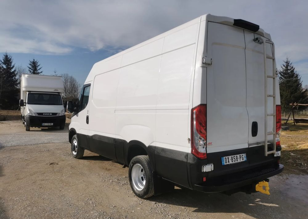 Iveco 35C13 Daily L3H2 bliźniak Klima 2.3-130KM 6-biegów Hak podwójne koła 35-130 L4H2 - Xe van chở hàng: hình 3 Iveco 35C13 Daily L3H2 bliźniak Klima 2.3-130KM 6-biegów Hak podwójne koła 35-130 L4H2 - Xe van chở hàng: hình 3