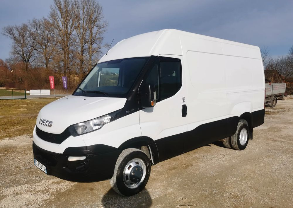 Iveco 35C13 Daily L3H2 bliźniak Klima 2.3-130KM 6-biegów Hak podwójne koła 35-130 L4H2 - Xe van chở hàng: hình 1 Iveco 35C13 Daily L3H2 bliźniak Klima 2.3-130KM 6-biegów Hak podwójne koła 35-130 L4H2 - Xe van chở hàng: hình 1