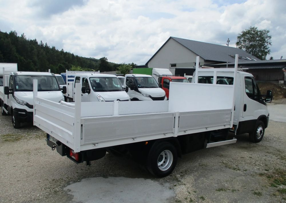 Iveco Daily 3.0 na bliźniaku 70C18 skrzynia, laweta, rama, HDS, 70-180 kiper - Xe tải thùng lửng/ Phẳng: hình 4 Iveco Daily 3.0 na bliźniaku 70C18 skrzynia, laweta, rama, HDS, 70-180 kiper - Xe tải thùng lửng/ Phẳng: hình 4