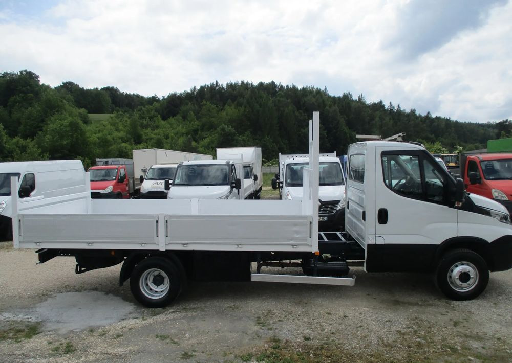 Iveco Daily 3.0 na bliźniaku 70C18 skrzynia, laweta, rama, HDS, 70-180 kiper - Xe tải thùng lửng/ Phẳng: hình 2 Iveco Daily 3.0 na bliźniaku 70C18 skrzynia, laweta, rama, HDS, 70-180 kiper - Xe tải thùng lửng/ Phẳng: hình 2