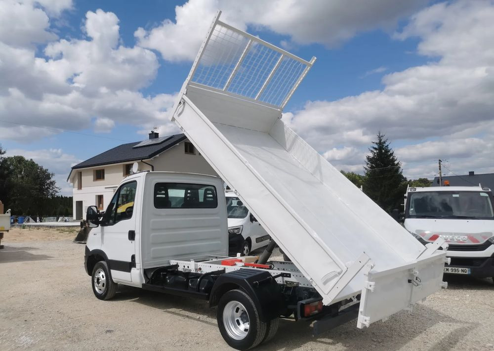 Iveco Daily 35C11 Kiper wywrotka Hak Bliźniak sprowadzony 35C12 - Xe ben nhỏ: hình 5 Iveco Daily 35C11 Kiper wywrotka Hak Bliźniak sprowadzony 35C12 - Xe ben nhỏ: hình 5