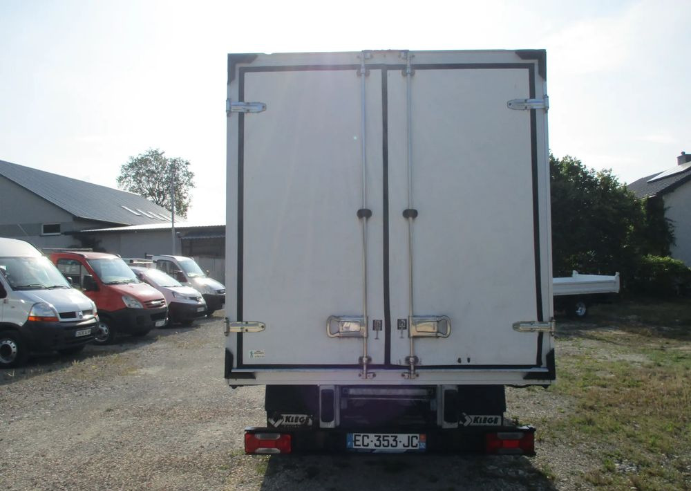 Iveco Daily 35C13 chłodnia Mroźnia na bliźniaku 35-130 Thermo King agregat - Xe van đông lạnh: hình 5 Iveco Daily 35C13 chłodnia Mroźnia na bliźniaku 35-130 Thermo King agregat - Xe van đông lạnh: hình 5