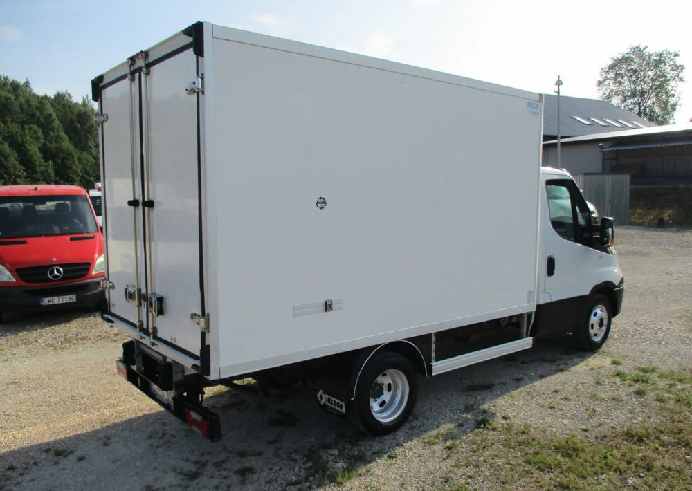 Iveco Daily 35C13 chłodnia Mroźnia na bliźniaku 35-130 Thermo King agregat - Xe van đông lạnh: hình 4 Iveco Daily 35C13 chłodnia Mroźnia na bliźniaku 35-130 Thermo King agregat - Xe van đông lạnh: hình 4