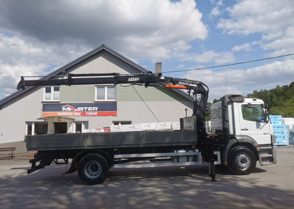 Mercedes-Benz Atego 1823 żuraw HDS Atlas 105.2 koła 315/80R22,5 - Xe tải thùng lửng/ Phẳng, Xe cẩu tự hành: hình 3 Mercedes-Benz Atego 1823 żuraw HDS Atlas 105.2 koła 315/80R22,5 - Xe tải thùng lửng/ Phẳng, Xe cẩu tự hành: hình 3