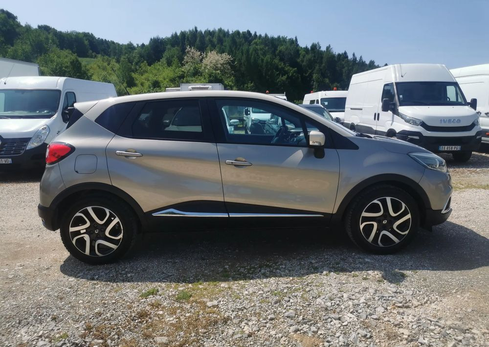 Renault Captur 0.9 Energy TCe Intens - SUV: hình 3 Renault Captur 0.9 Energy TCe Intens - SUV: hình 3