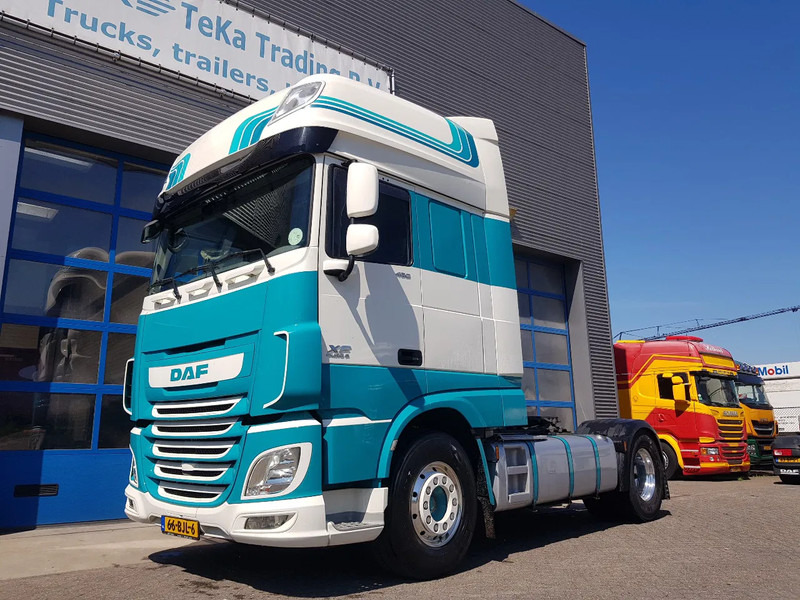 DAF XF 460 XF 460 ADR EX/II, EX/III, FL,OX and AT Leather Int. Night Airco - Xe đầu kéo: hình 1 DAF XF 460 XF 460 ADR EX/II, EX/III, FL,OX and AT Leather Int. Night Airco - Xe đầu kéo: hình 1