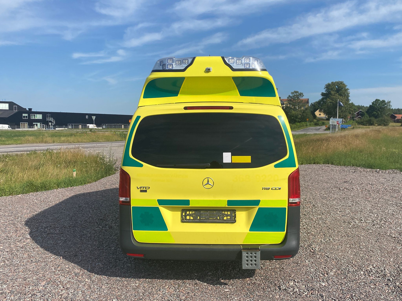 MERCEDES-BENZ Vito 119 4x4 - Ambulans / AMBULANCE - Xe cứu thương: hình 3 MERCEDES-BENZ Vito 119 4x4 - Ambulans / AMBULANCE - Xe cứu thương: hình 3