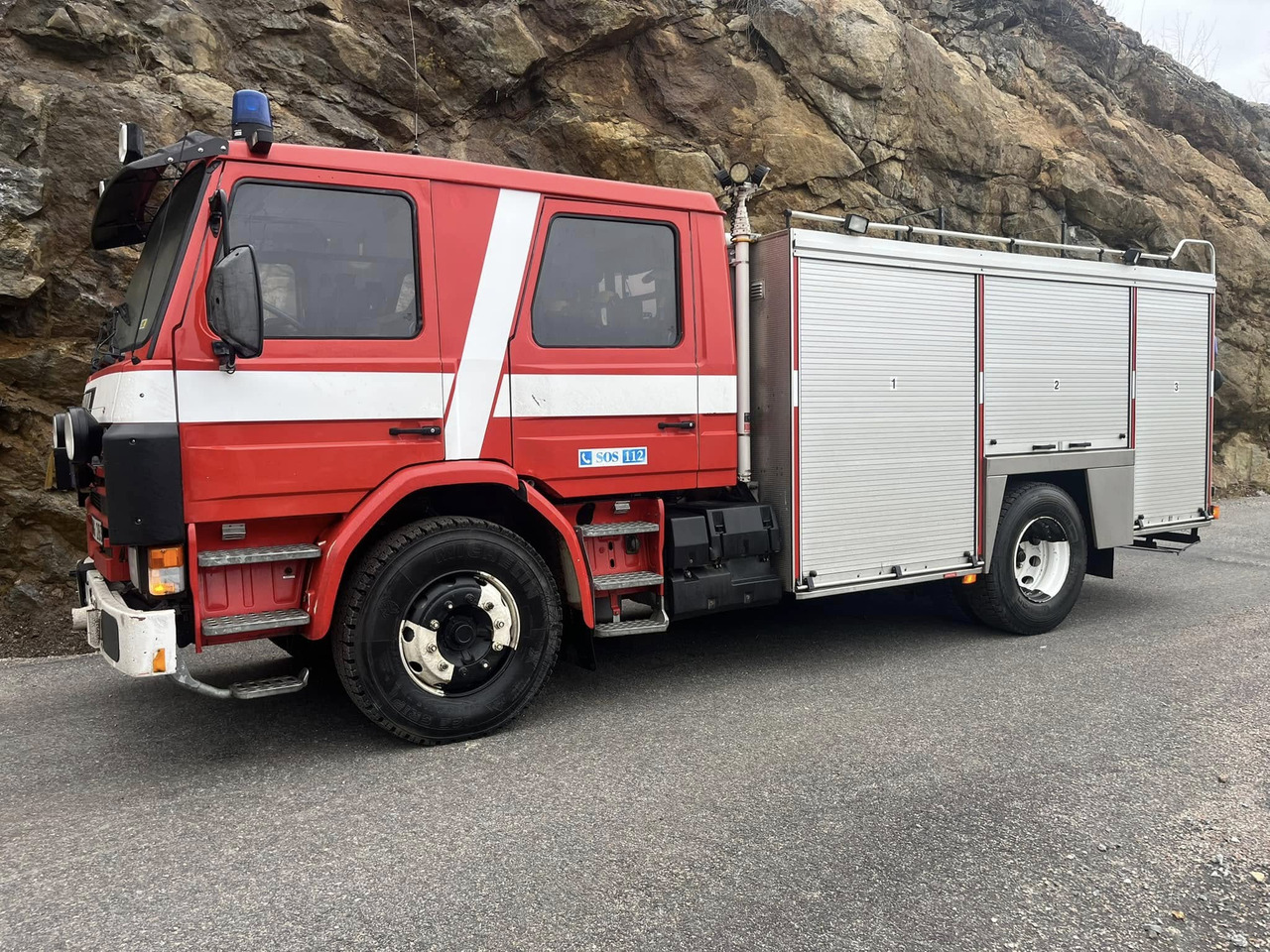 Scania P93ML - Fire engine /firetruck /släckbil / brandbil - Xe tải cứu hỏa: hình 1 Scania P93ML - Fire engine /firetruck /släckbil / brandbil - Xe tải cứu hỏa: hình 1