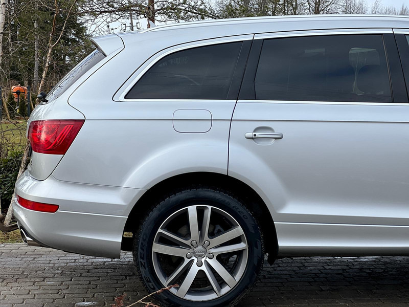 Xe hơi Audi Q7: hình 17