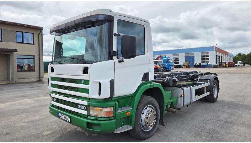 Scania P94 4X2 220 - Xe tải hệ thống cáp: hình 1 Scania P94 4X2 220 - Xe tải hệ thống cáp: hình 1