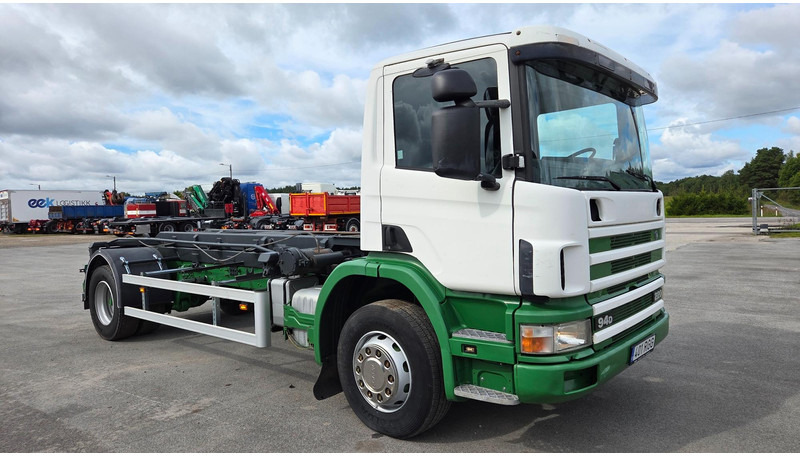 Scania P94 4X2 220 - Xe tải hệ thống cáp: hình 2 Scania P94 4X2 220 - Xe tải hệ thống cáp: hình 2