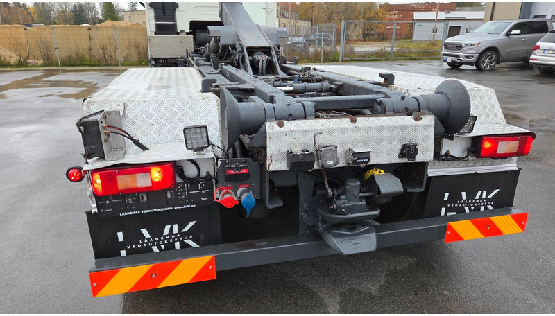 Volvo FH500 6X2 - Xe tải nâng móc: hình 5 Volvo FH500 6X2 - Xe tải nâng móc: hình 5