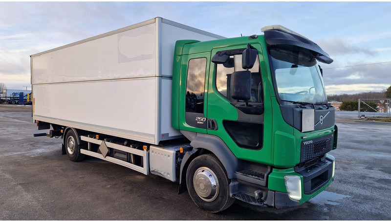 Volvo FL250 4X2 lifting box - Xe tải hộp: hình 2 Volvo FL250 4X2 lifting box - Xe tải hộp: hình 2