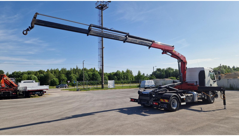 Volvo FL280 4X2 HMF 1560 - Xe tải nâng móc, Xe cẩu tự hành: hình 2 Volvo FL280 4X2 HMF 1560 - Xe tải nâng móc, Xe cẩu tự hành: hình 2