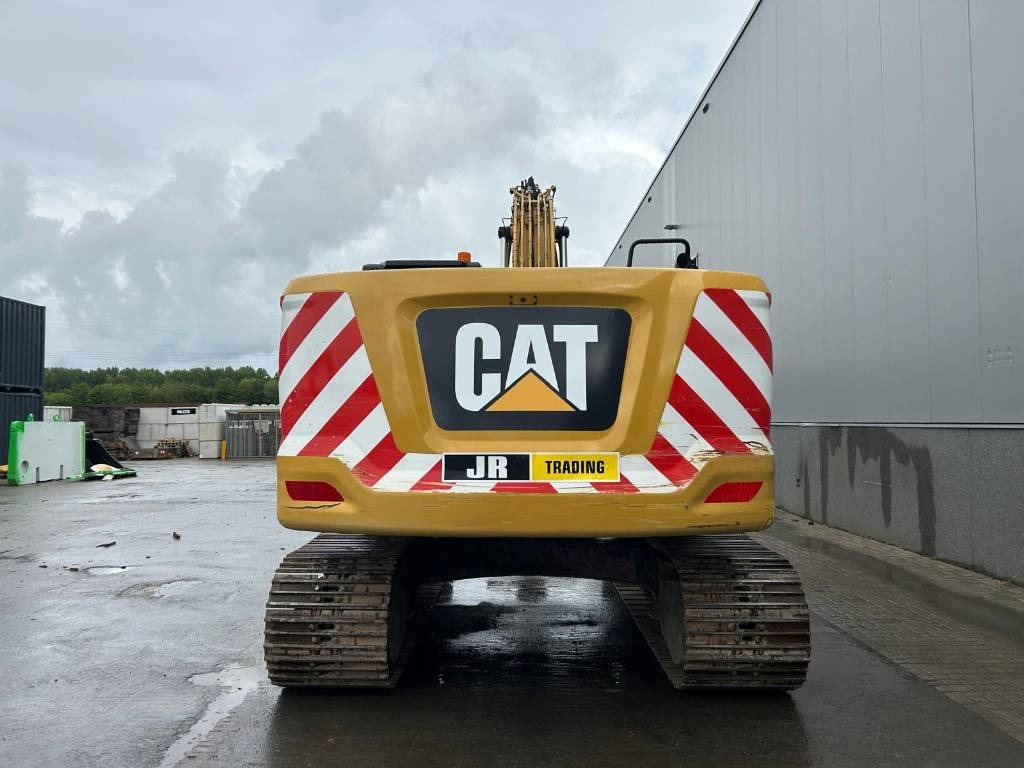 CAT 320 - Máy xúc bánh xích: hình 4 CAT 320 - Máy xúc bánh xích: hình 4