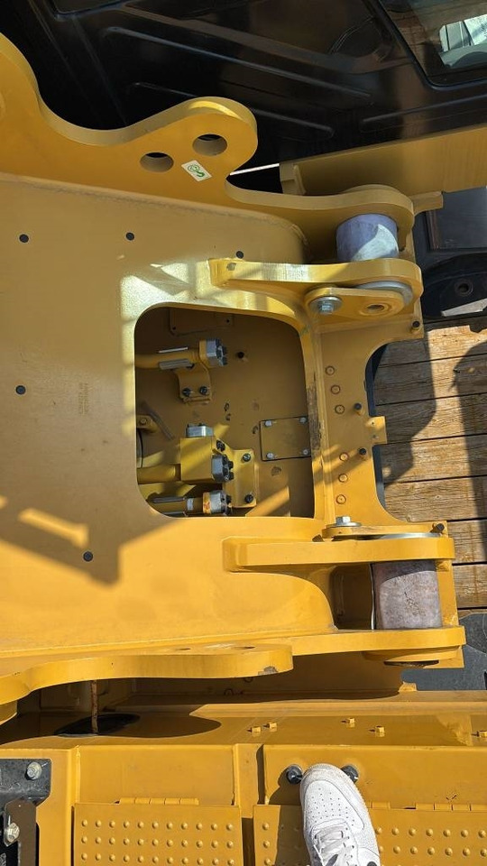 Máy xúc bánh xích mới CAT 374: hình 12