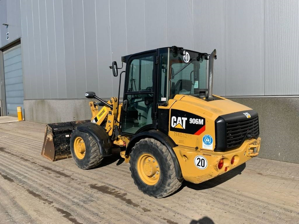 CAT 906 - Máy xúc lật bánh lốp: hình 3 CAT 906 - Máy xúc lật bánh lốp: hình 3