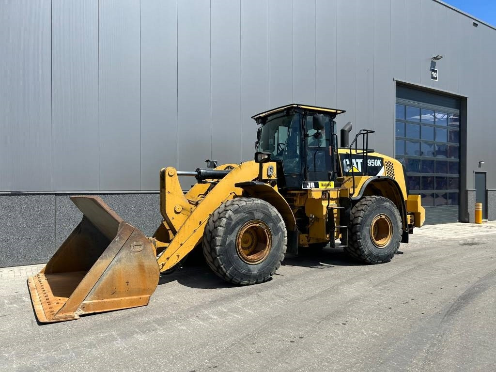 CAT 950 K - Máy xúc lật bánh lốp: hình 2 CAT 950 K - Máy xúc lật bánh lốp: hình 2