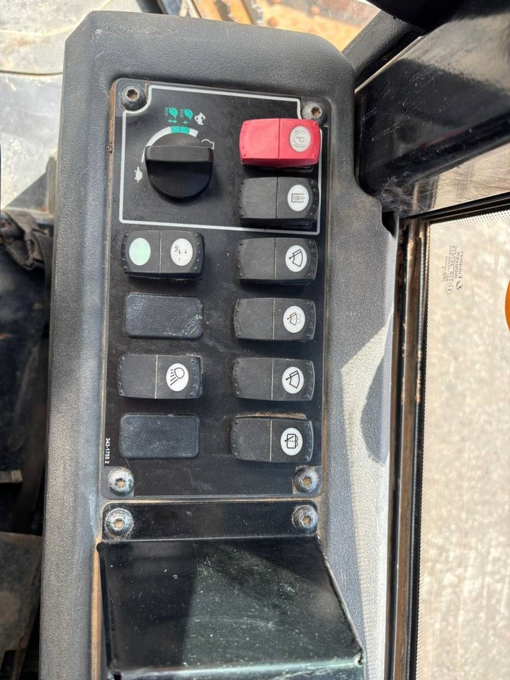 Máy ủi CAT D 6 K 2 LGP: hình 14