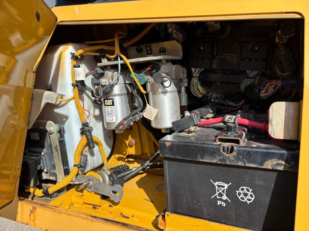 Máy ủi CAT D 6 K 2 LGP: hình 18