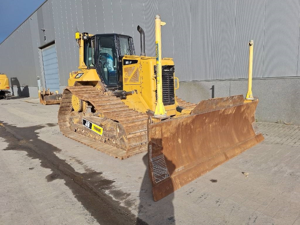 CAT D 6 N LGP - Máy ủi: hình 2 CAT D 6 N LGP - Máy ủi: hình 2