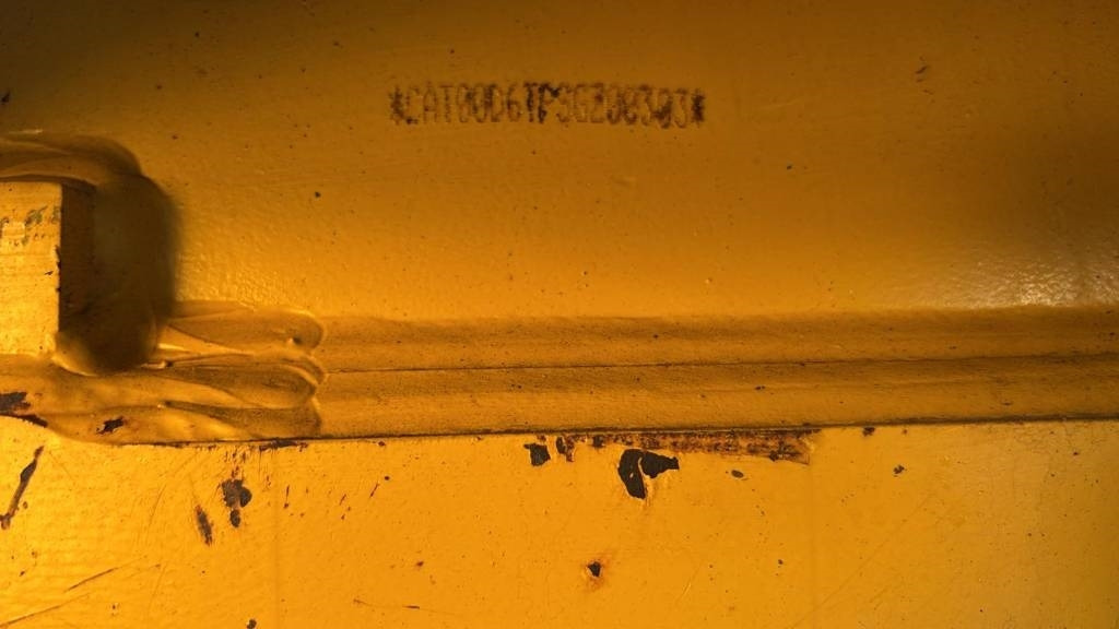 CAT D 6 T LGP (CE / New UC) - Máy ủi: hình 3 CAT D 6 T LGP (CE / New UC) - Máy ủi: hình 3