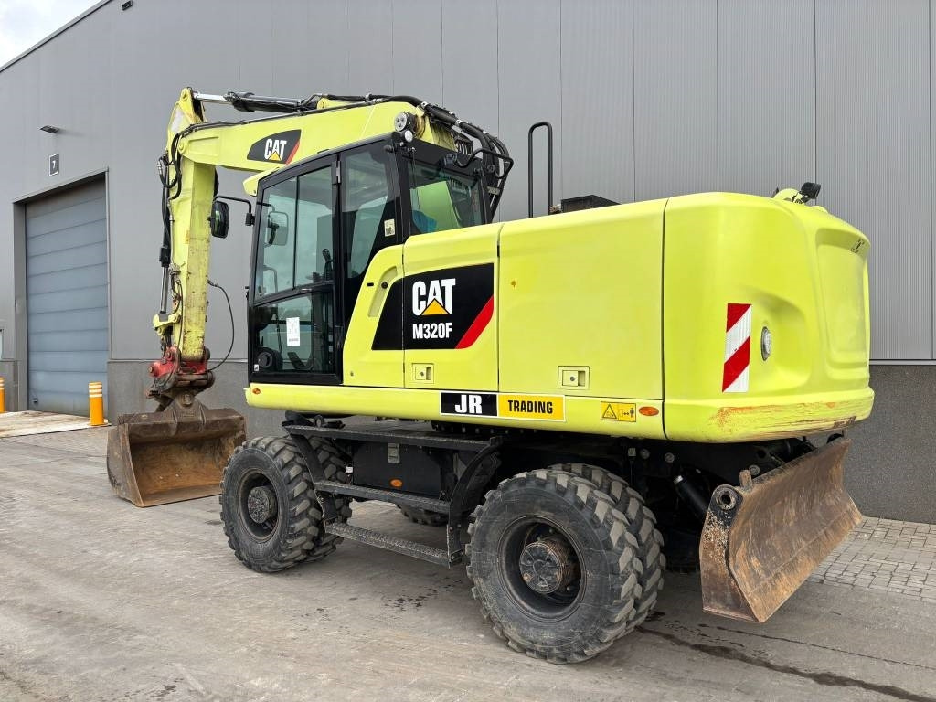 CAT M 320 F - Máy xúc bánh lốp: hình 3 CAT M 320 F - Máy xúc bánh lốp: hình 3