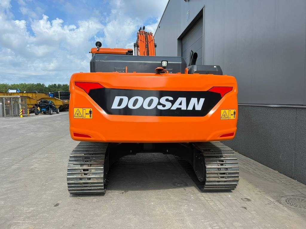 Doosan DX 225 LC-7M - Máy xúc bánh xích: hình 4 Doosan DX 225 LC-7M - Máy xúc bánh xích: hình 4