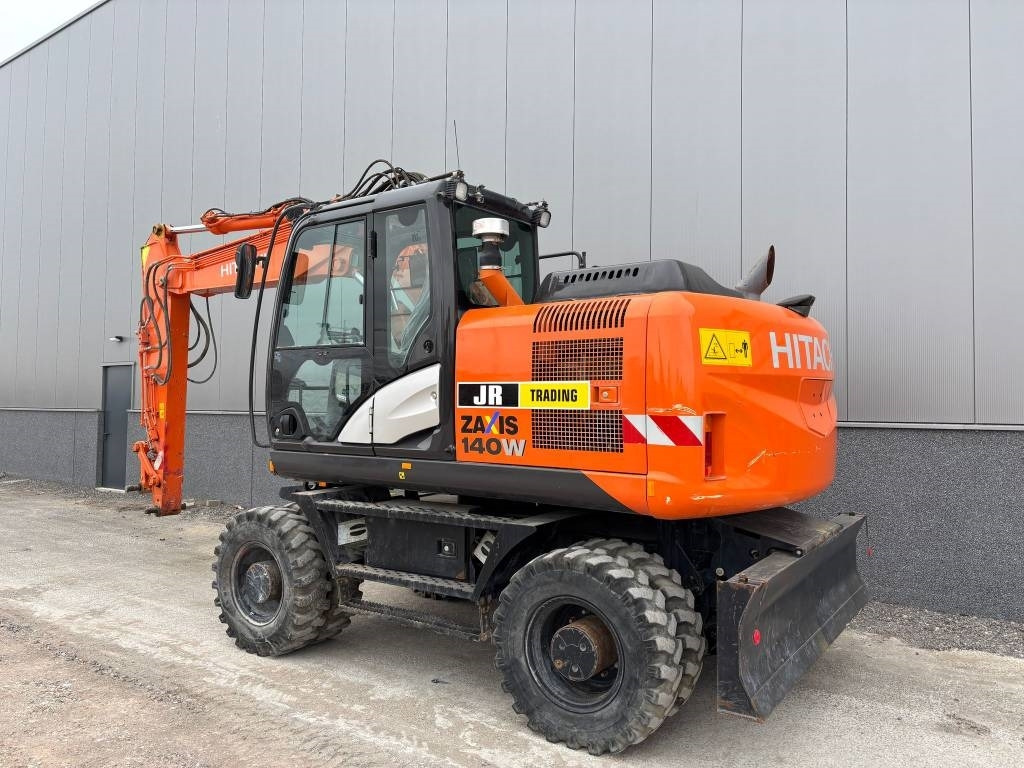 Hitachi ZX 140 W-5B - Máy xúc bánh lốp: hình 3 Hitachi ZX 140 W-5B - Máy xúc bánh lốp: hình 3