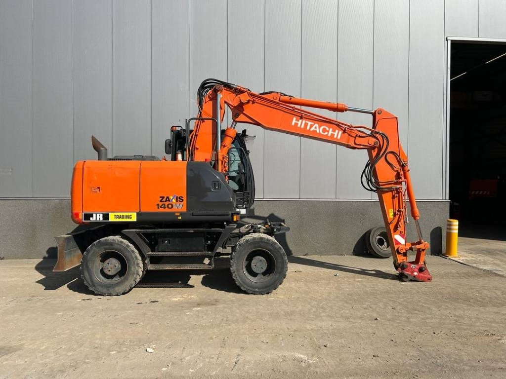 Hitachi ZX 140 W-5B - Máy xúc bánh lốp: hình 5 Hitachi ZX 140 W-5B - Máy xúc bánh lốp: hình 5