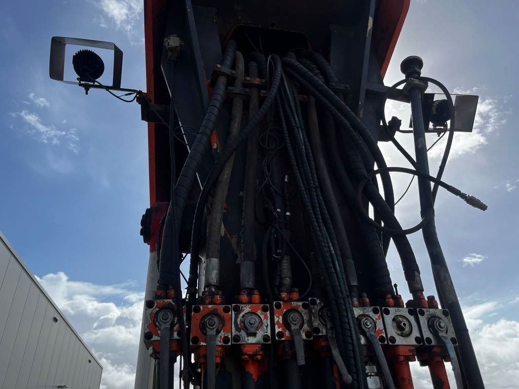 Máy xúc phá dỡ Hitachi ZX 470 LCD - 3 (25m high reach demolition): hình 28