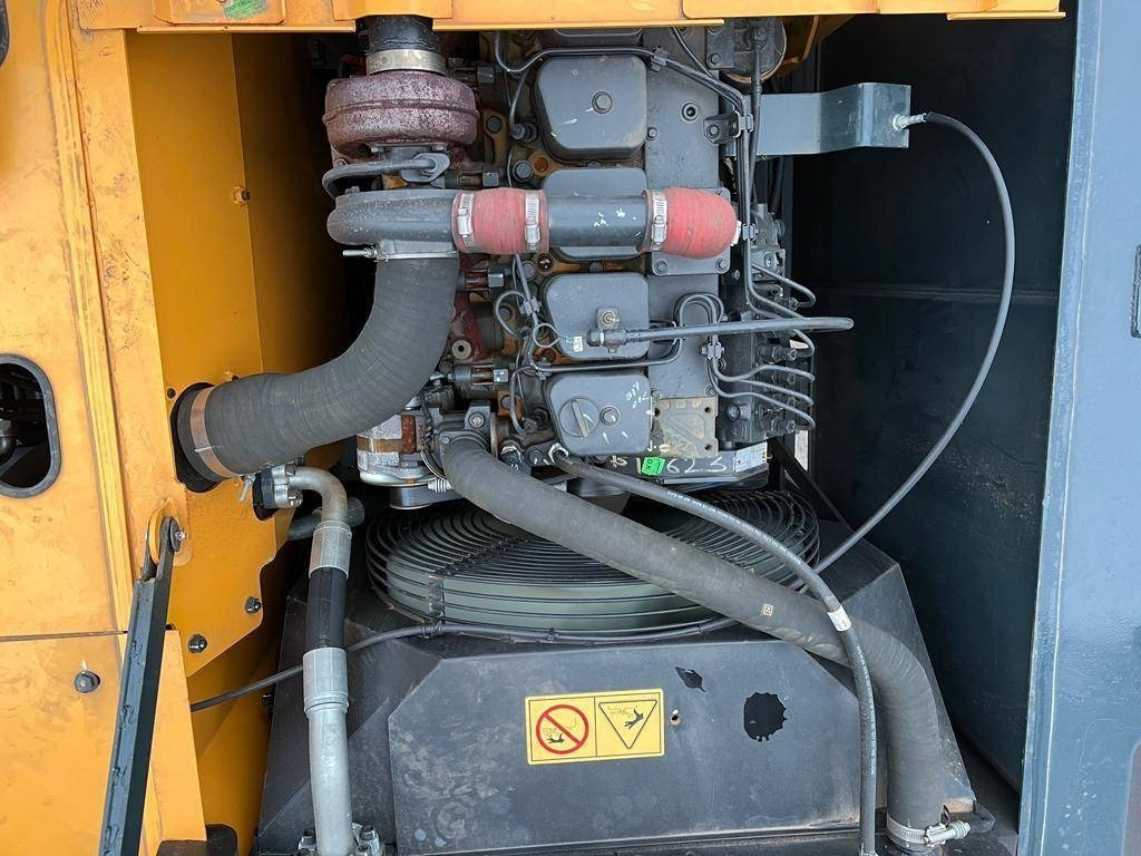 Cho thuê Hyundai R 210  Hyundai R 210: hình 23